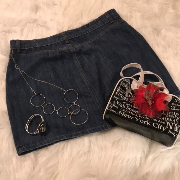 🎊HP🎊 Forever 21 Floral Denim Skirt - Picture 8 of 8